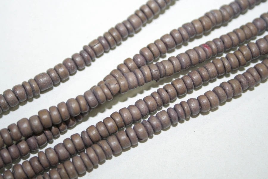 Woodbeads 4-5mm / item no.135-17-745 /  40cm / 100pcs /