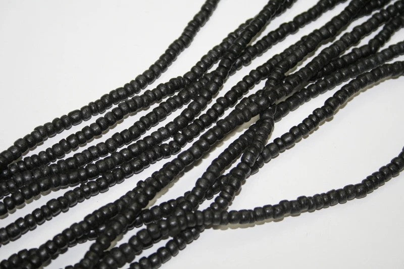 Woodbeads 4-5mm / item no.543-42 /  40cm / 100pcs /