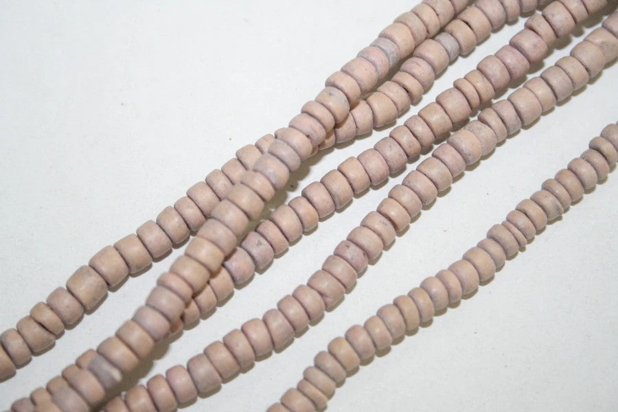 Woodbeads 4-5mm / item no.144-17-744 /  40cm / 100pcs /