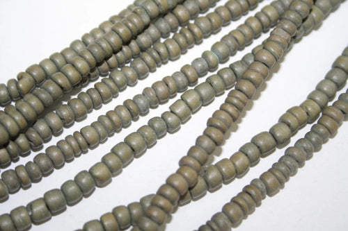 Woodbeads 4-5mm / item no.111-17-295 /  40cm / 100pcs /