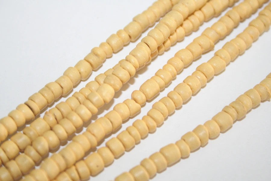 Woodbeads 4-5mm / item no.44-16-440 /  40cm / 100pcs /