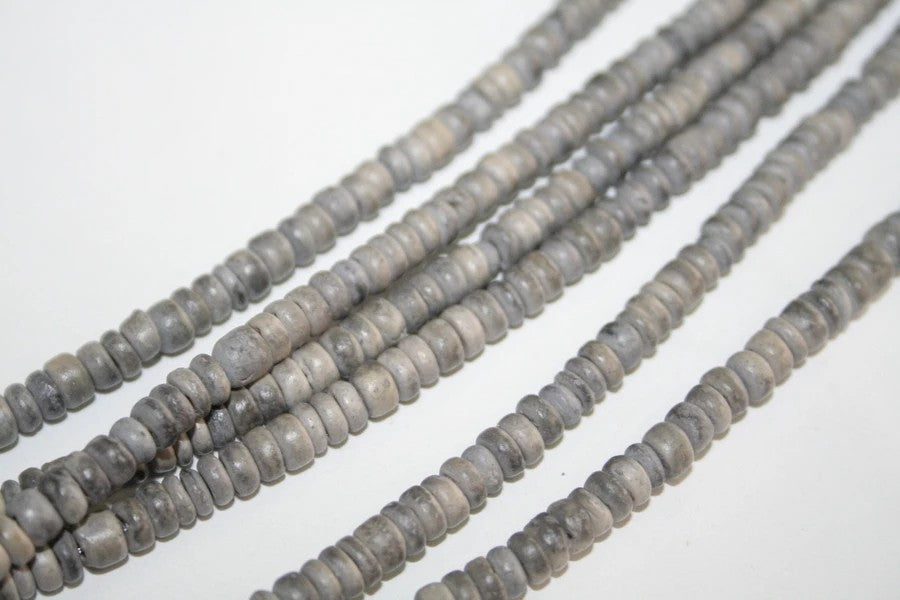 Woodbeads 4-5mm / item no.45-16-491 /  40cm / 100pcs /