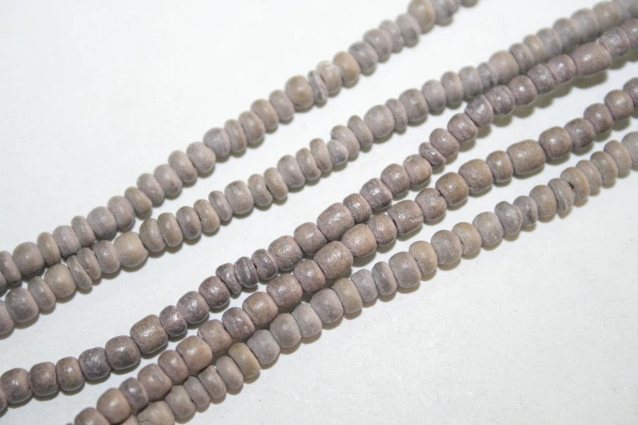 Woodbeads 2-3mm / item H025  /  40cm / 150pcs /