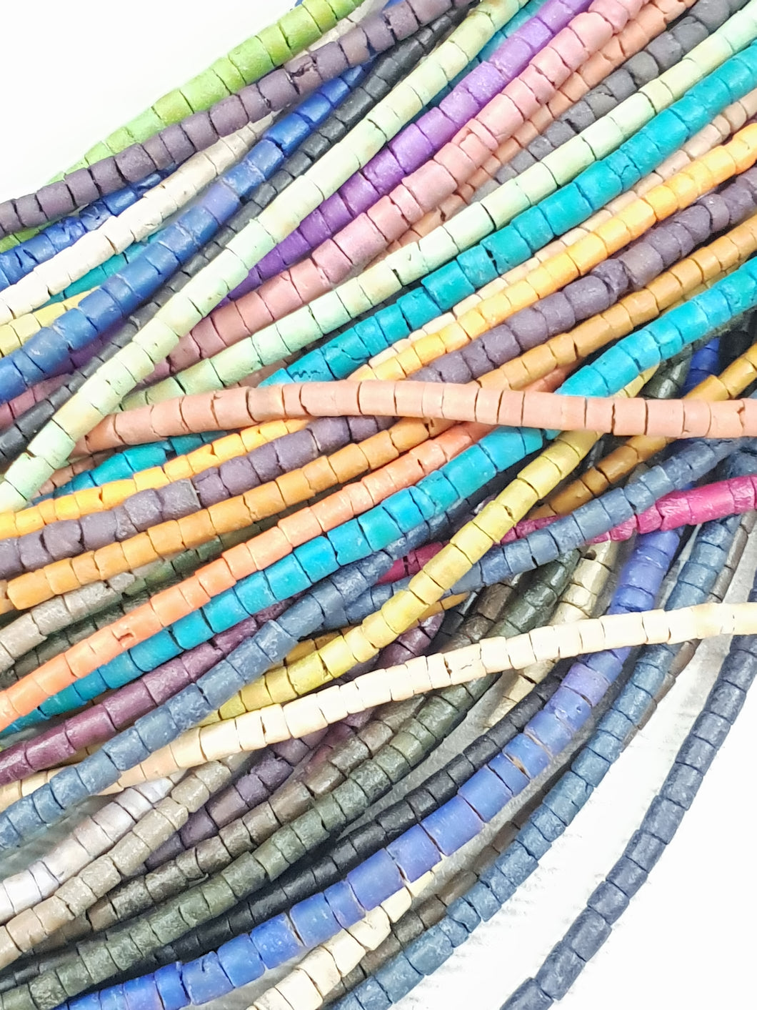12 Mask Necklaces  60cm assorted colors 2-3mm / made from Natural Materials / 4002.1419