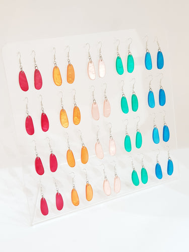 Display with 20 Pairs Earhanger 10x30mm made of real shells DS-2215